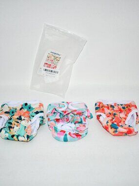 Mengelina Washable Female Dog Diapers, 3-Pack Reusable, Highly Absorbent, XS, NW